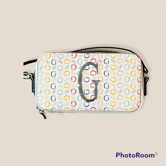 Guess camera crossbody bag - Picture 2 of 10